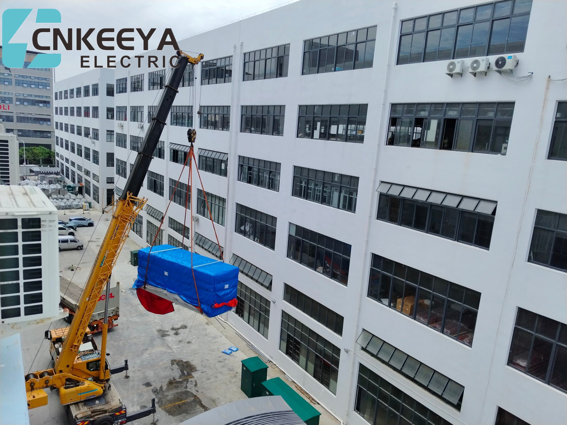 KYN28 KAPCSOLÓ SZÁLLÍTÁSA AMERIKAI ADATKÖZPONT PROJEKTHOZ